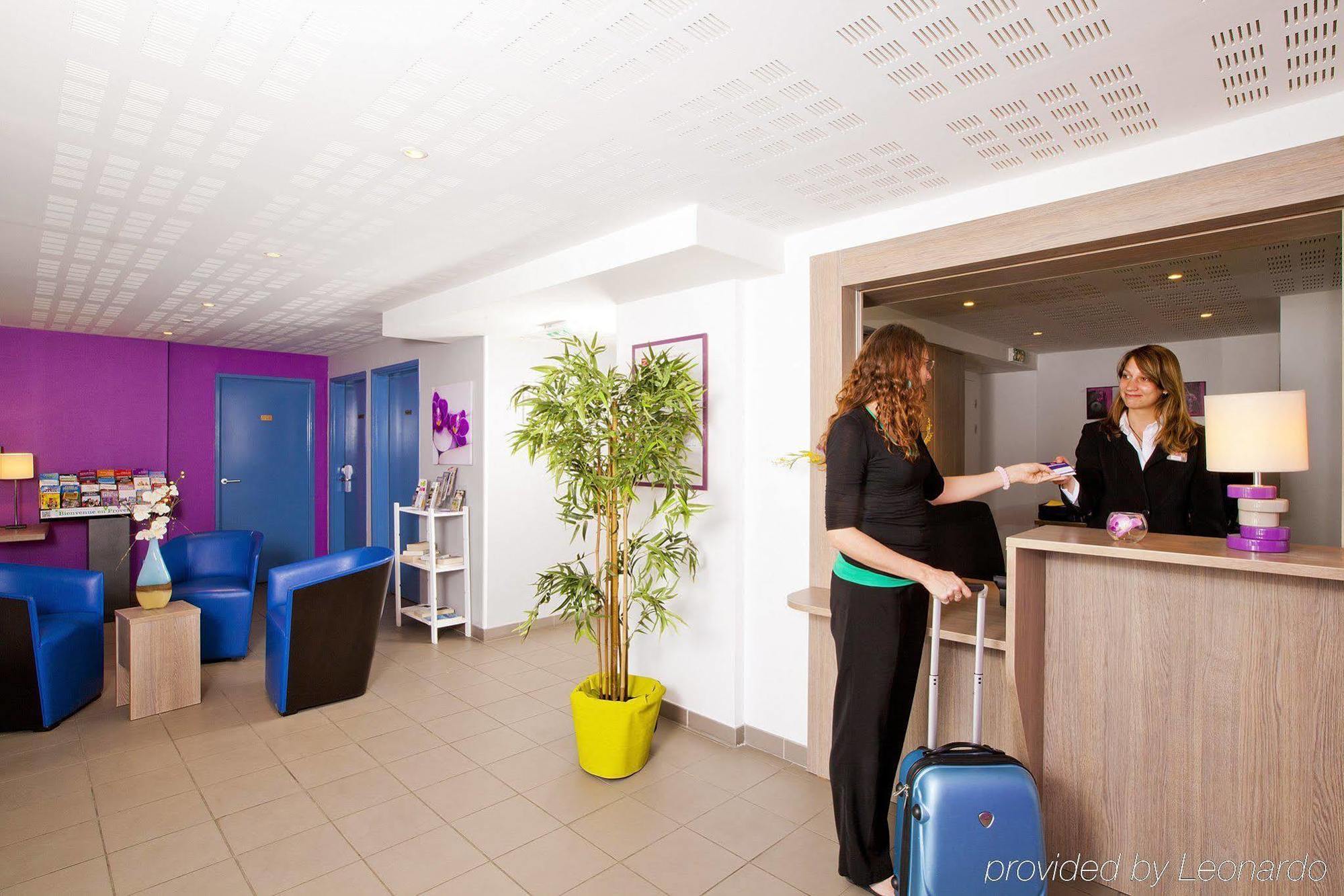 Apparthotel Sejours & Affaires Маноск Екстер'єр фото